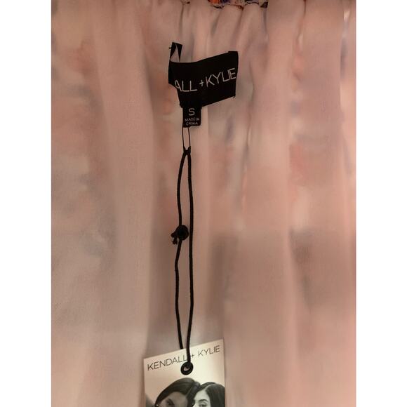 Kendall & Kylie Pink Floral Flowy Mini Skirt S NWT - Picture 6 of 6